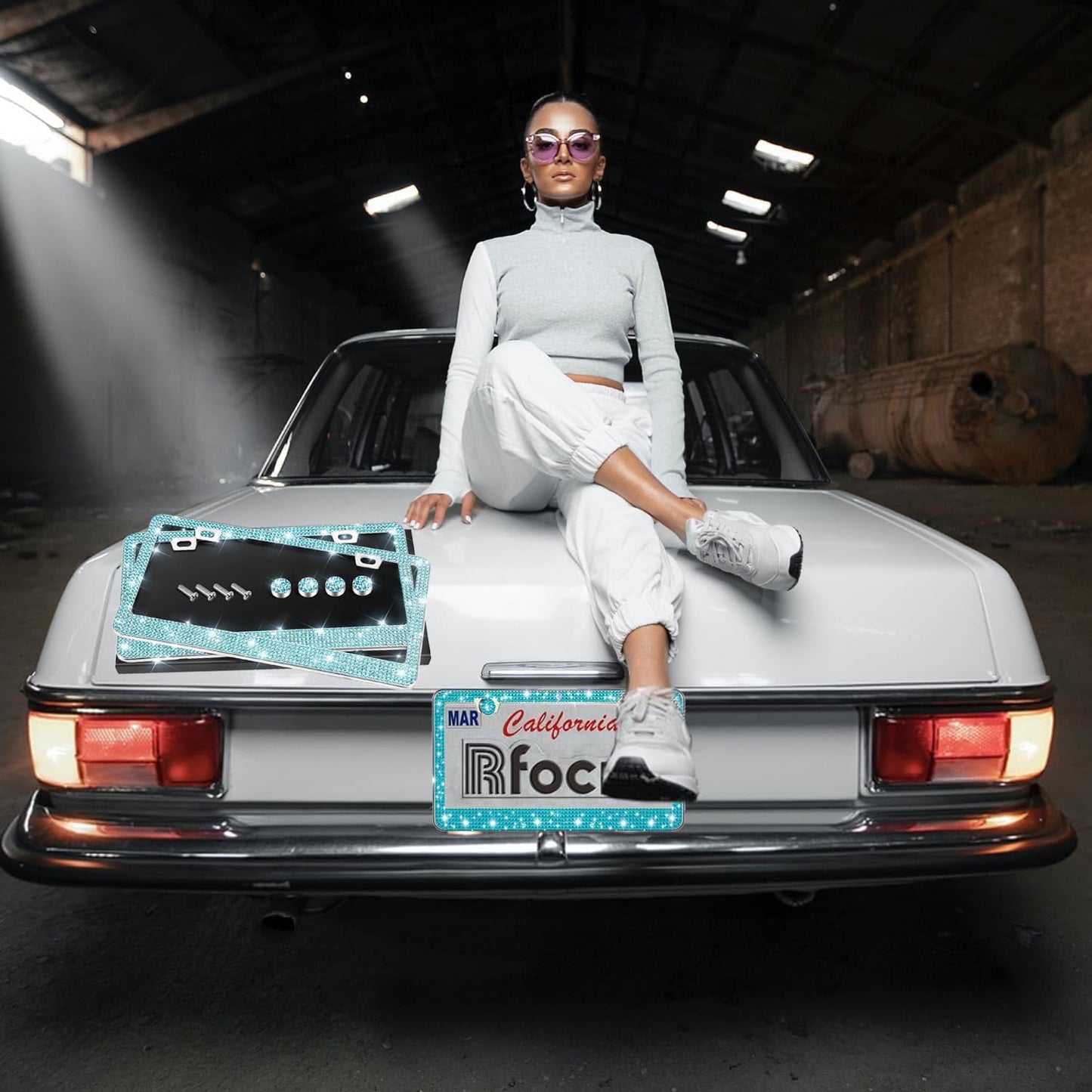 2 Pack License Plate Frames for Women, Sparkly Rhinestone Diamond Car Accessories with Glitter Crystal Caps (Blue（2PCS）)